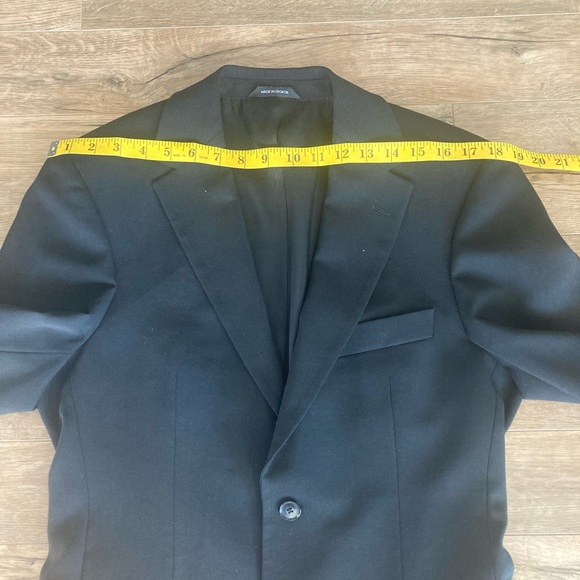 BOSS Hugo Boss 2 Button Black Blazer - Picture 11 of 14